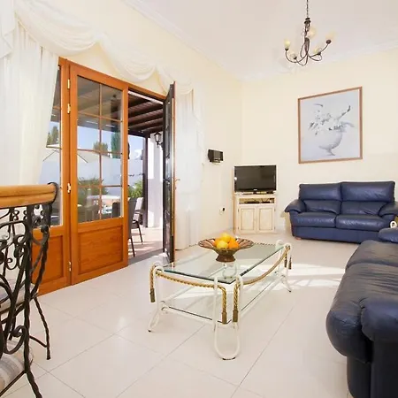 Вілла Casa Pardelera - 3 Bedroom - Great Pool Area With Jacuzzi - Perfect For Families *